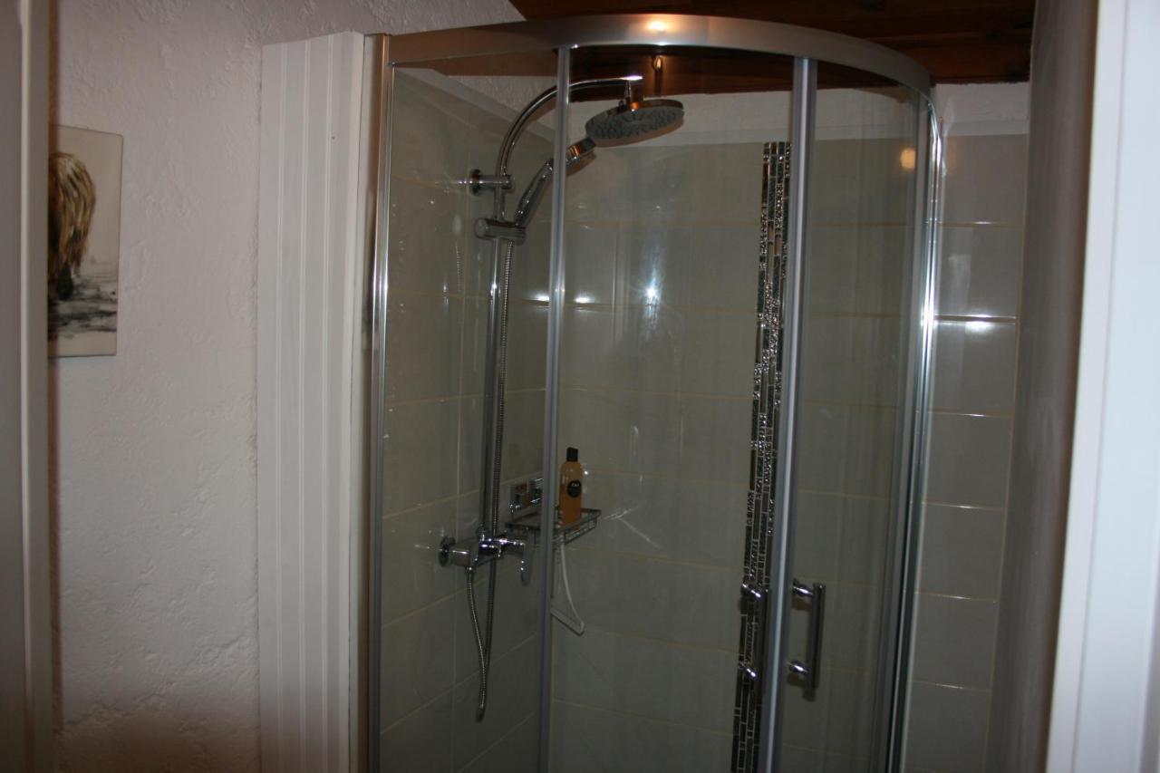 The Petite Chalet Chambre D'Hotes L'Isle-Jourdain  Εξωτερικό φωτογραφία