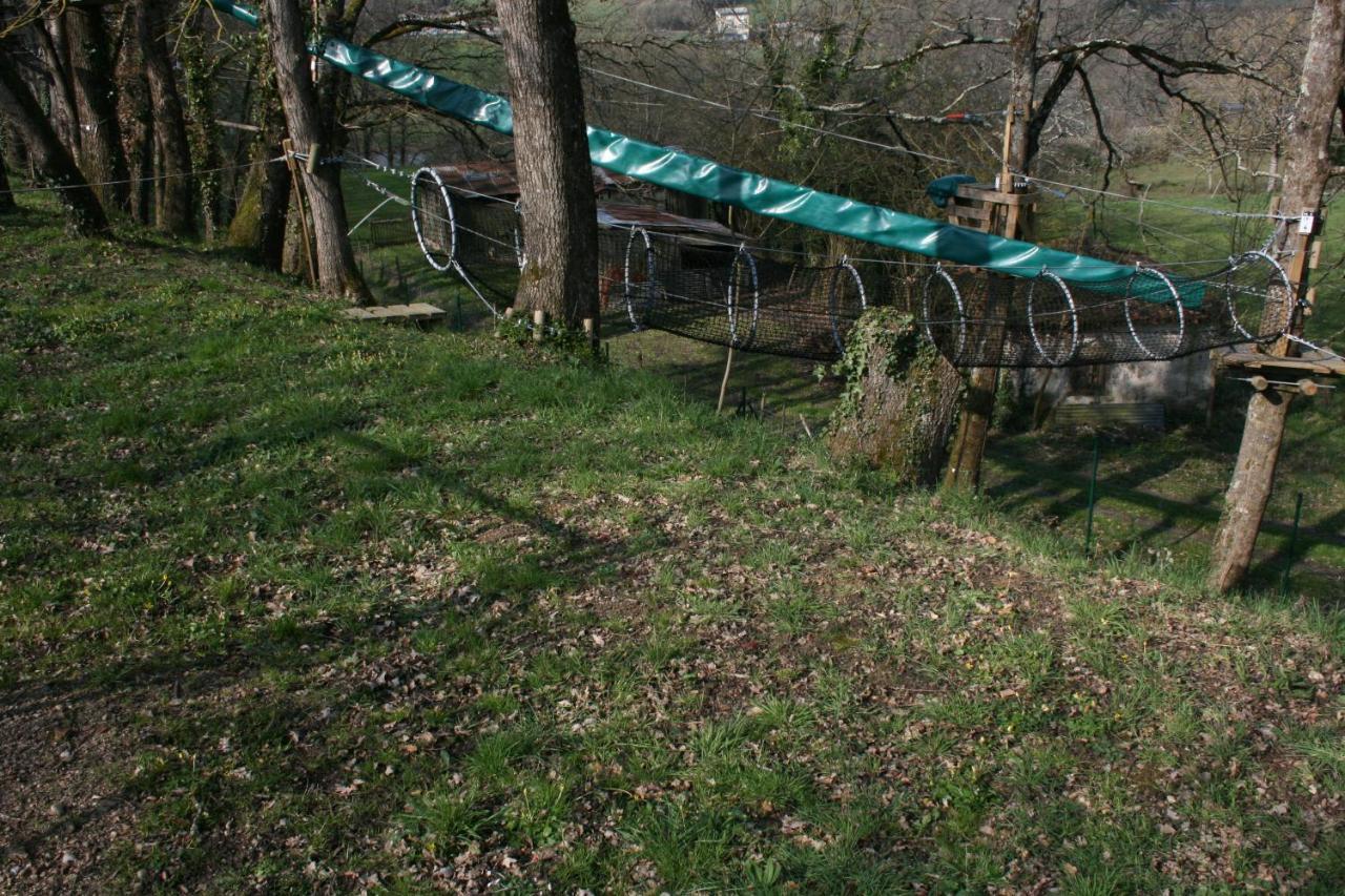 The Petite Chalet Chambre D'Hotes L'Isle-Jourdain  Εξωτερικό φωτογραφία