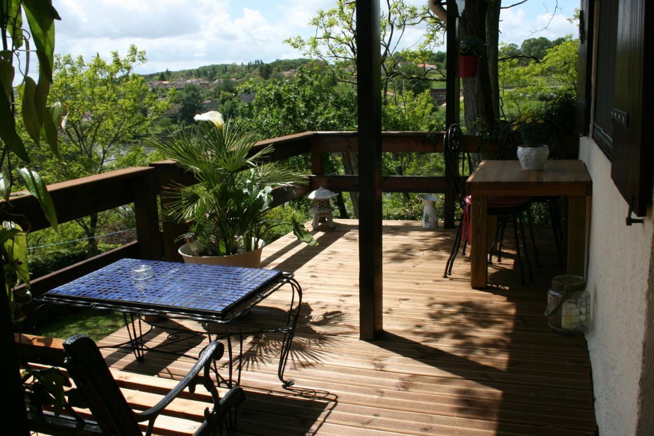 The Petite Chalet Chambre D'Hotes L'Isle-Jourdain  Εξωτερικό φωτογραφία
